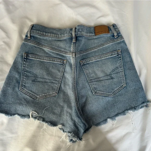 American Eagle size 8 denim highest rise 90s boyfriend stretch short - Picture 2 of 5